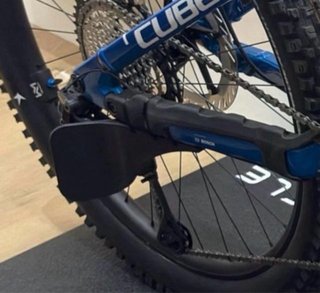 Protector desviador cambio trasero MTB