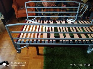 Cama articulada metálica con somier