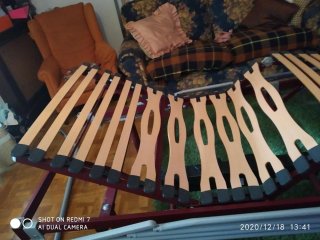 Cama articulada metálica con somier