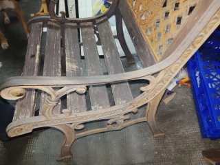 Banco forja y madera antiguo
