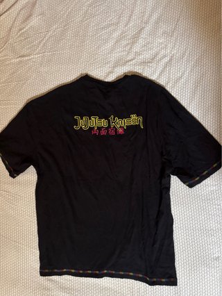Camiseta Bershka anime Jujutsu Kaisen Talla XS