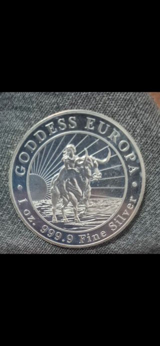 2 onzas Plata 1 Diosa Europa y 1 arca de noe