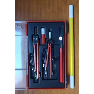Estuche de compás