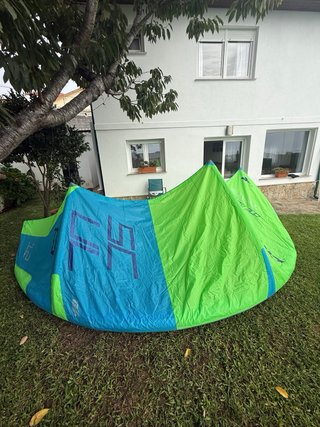 Cometa Crazyfly Sculp 12m 2017