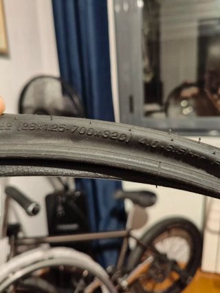 Rueda y cubiertas Fixie 700c 28