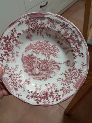Plato de cerámica Quadrifoglio rojo y blanco