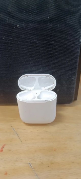 Estuche de carga inalámbrica Apple Airpods solamen