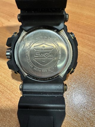 Reloj Exponi Intaction Negro y Dorado