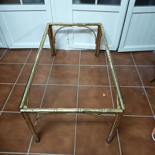 Mesa centro dorada bambú años 70