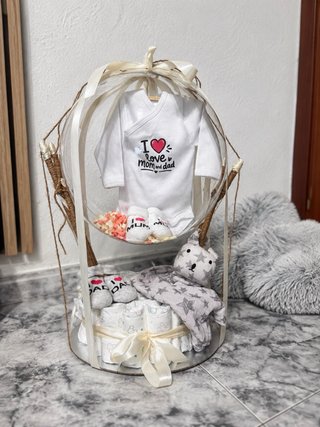 Canastilla bebé I love mom and dad