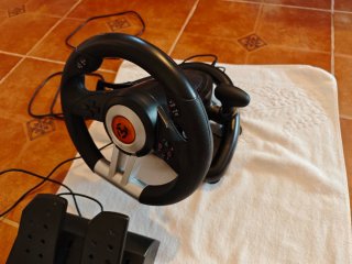 Volante Krom con Pedales