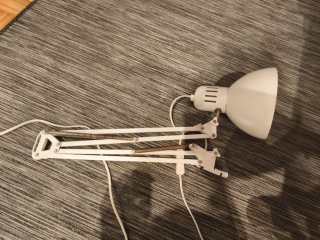 Lámpara de escritorio IKEA TERTIAL blanca