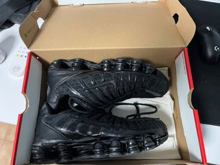 Nike Shox Negras