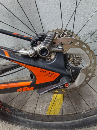 Bicicleta Montagna in Carbonio KTM