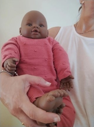 Muñeco Aemi, masaje infantil