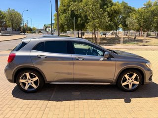 Mercedes-Benz GLA 2016