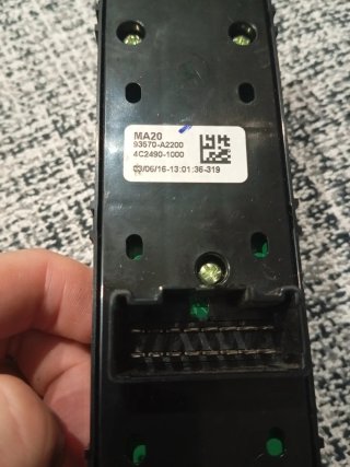 Mando elevalunas Kia Ceed Proceed JD