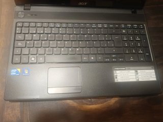 Portátil Acer Aspire 5742