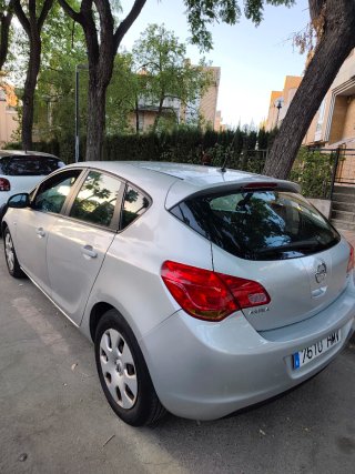 Opel Astra 2013