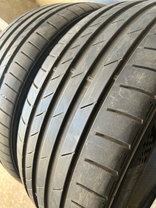 225/35/19 Kumho ECSTA PS71