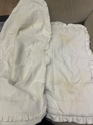 Bajera y conchon pique blanco silla bebé