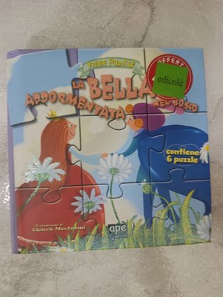 La bella addormentata nel bosco. Fiabe puzzle. ...