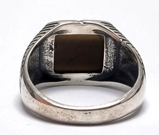 Anillo de plata con piedra ojo de tigre