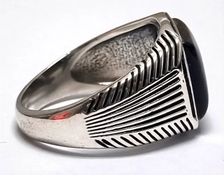 Anillo de plata con piedra ojo de tigre