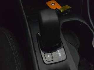 Volvo XC40 T2 Momentum Core Auto 95 kW (129 CV)