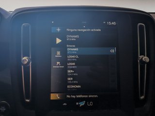 Volvo XC40 T2 Momentum Core Auto 95 kW (129 CV)