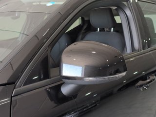 Volvo XC40 T2 Momentum Core Auto 95 kW (129 CV)