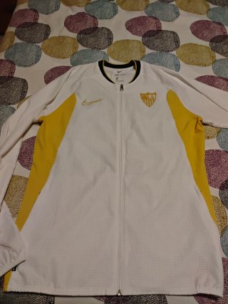 Chaqueta Sevilla FC Nike Blanca y Amarilla