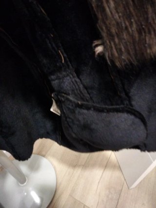 Chaqueta de piel forrada con pelo