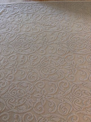 Alfombra Zara Home Beige Impecable. Medida 1,5 x 2