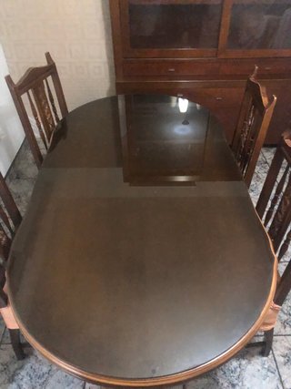 Mesa de cristal y 4 sillas
