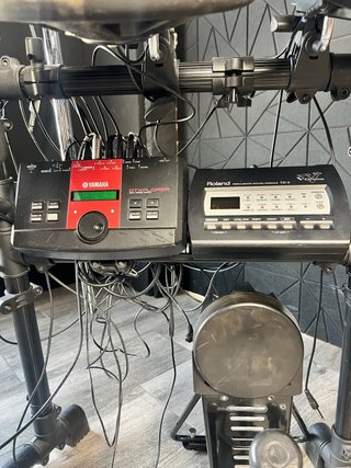 Batería Electrónica doble ROLAND-YAMAHA