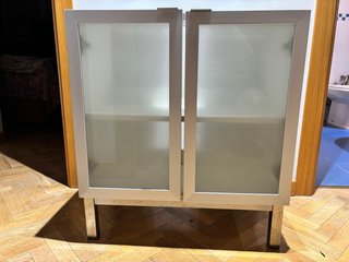 Lavabo Roca y Mueble Ikea. Lee descripción