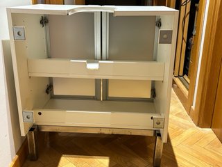 Lavabo Roca y Mueble Ikea. Lee descripción