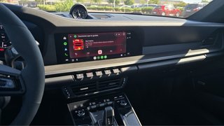 Porsche 911 Carrera 4 GTS 2025