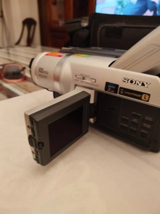 Videocámara Sony TRV120 E con funda