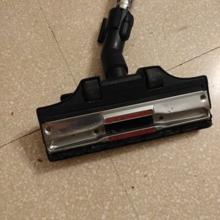 Aspirador Nilfisk Power P12 Rojo 2000 W