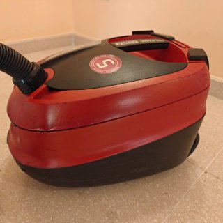 Aspirador Nilfisk Power P12 Rojo 2000 W