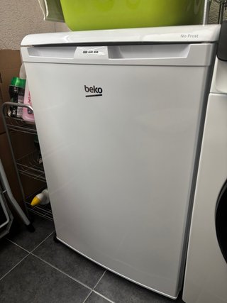 Mini Congelador Beko Vertical NoFrost