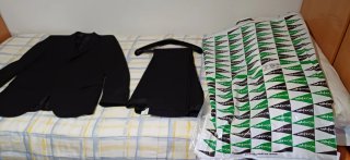 Traje de hombre negro del corte inglés