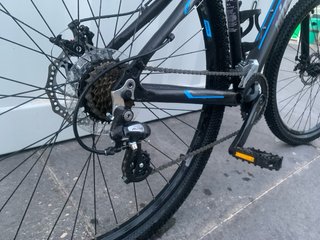 Bicicleta Mitical Negra y Azul
