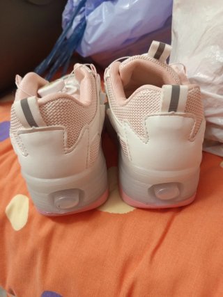 Zapatillas con ruedas niña rosa y blanco