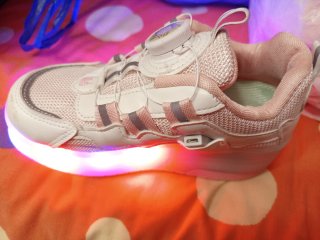 Zapatillas con ruedas niña rosa y blanco