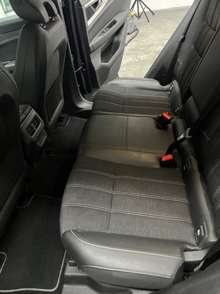 Servicio de lavado y limpieza de coches