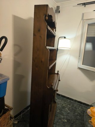 Mueble expositor de madera rústico
