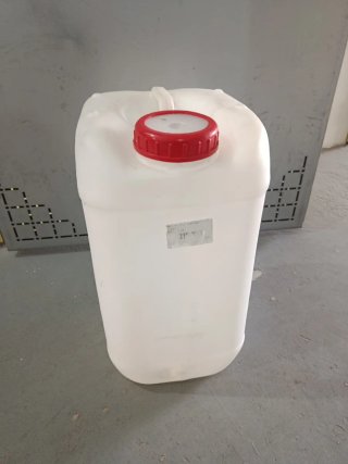 Depósito / Bidón de Agua 25L con paso de bomba